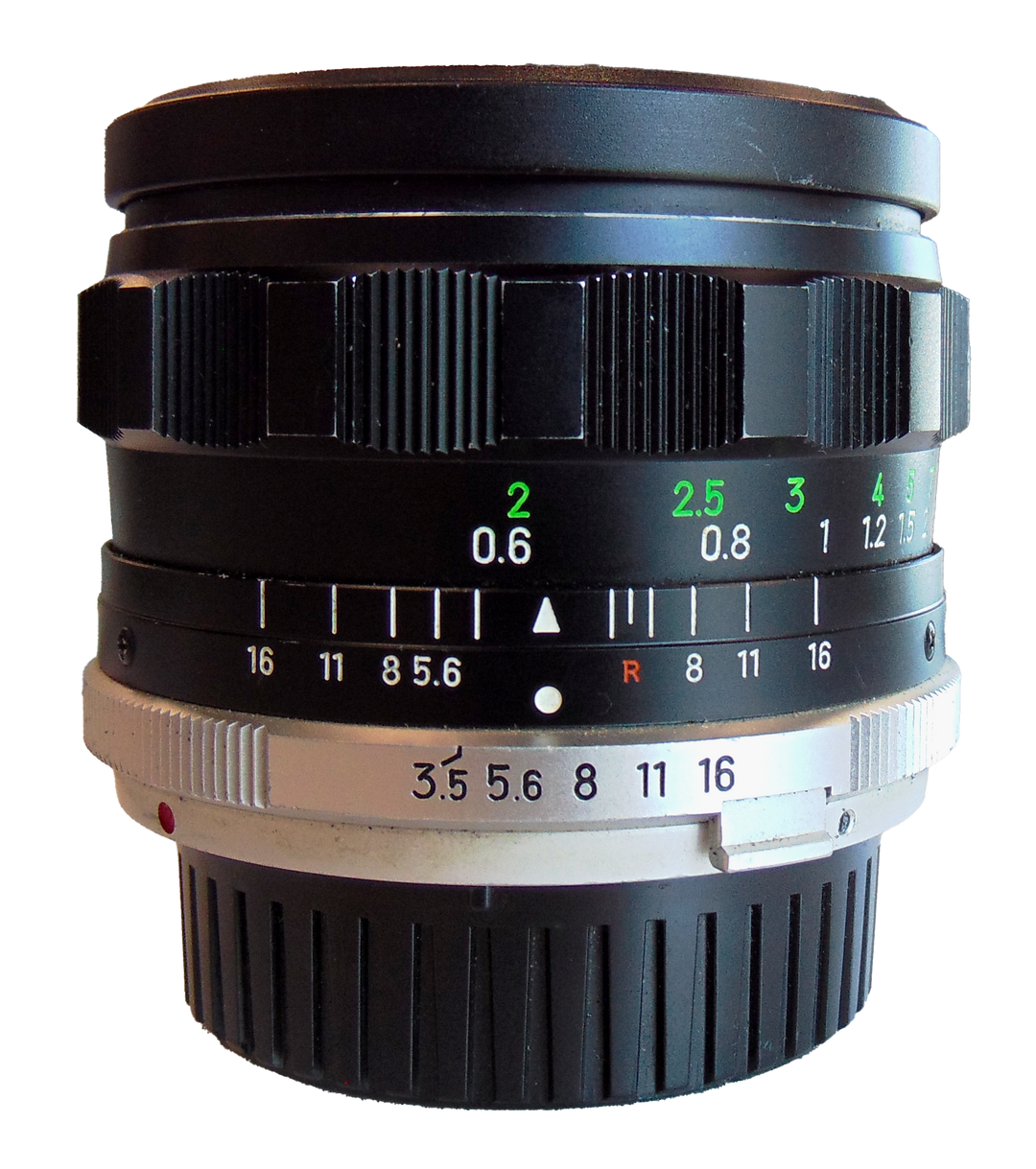 Minolta MD 28mm f/3.5 Lens