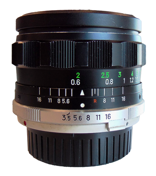 Minolta MD 28mm f/3.5 Lens
