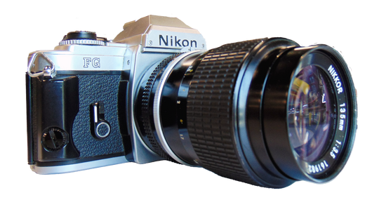 Nikon FG w/ Nikkor 135mm F3.5