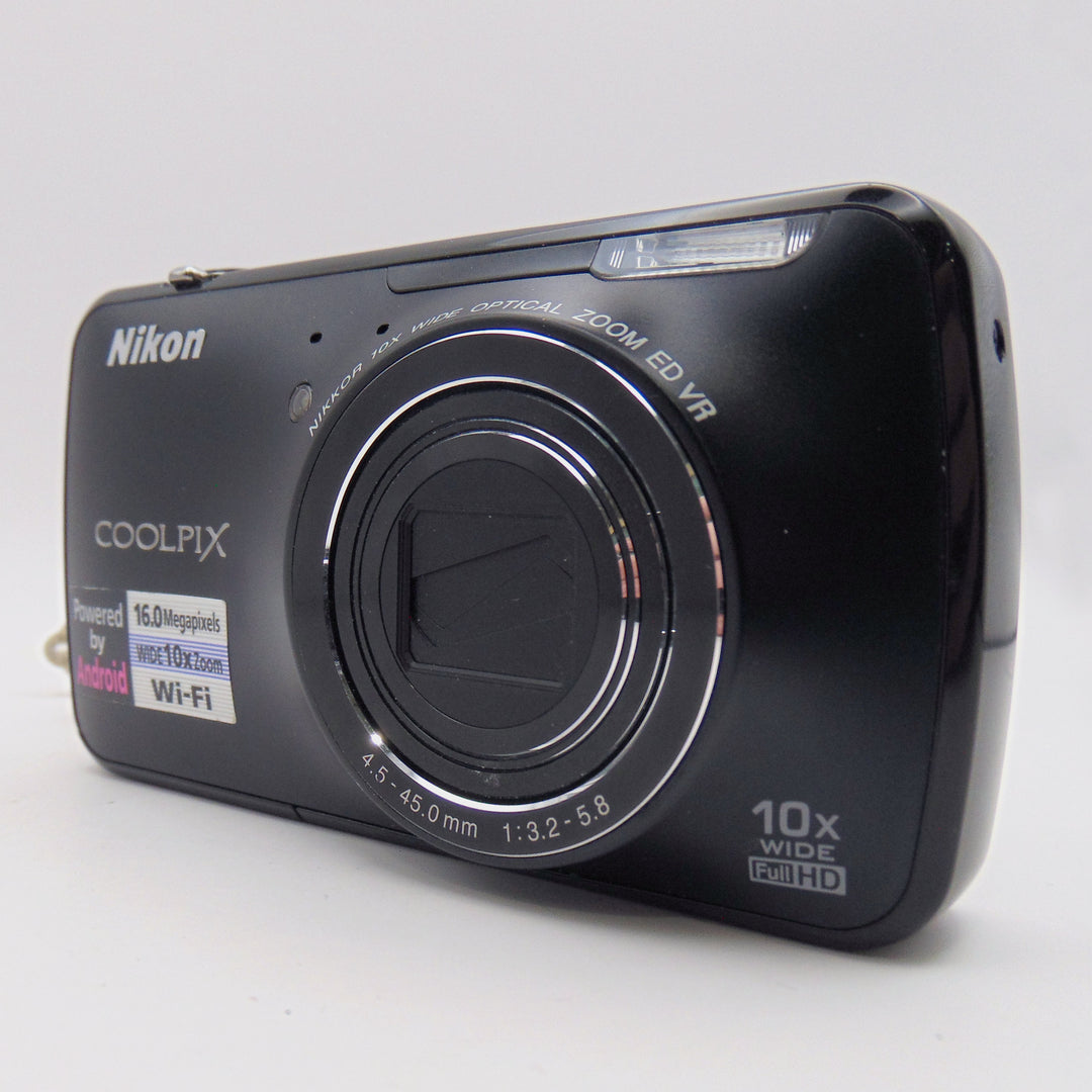 Nikon COOLPIX 5800